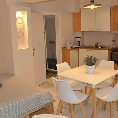 Frida's House In Old Town Apartment Thessaloniki