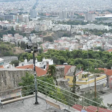 Frida's House In Old Town Thessalonique